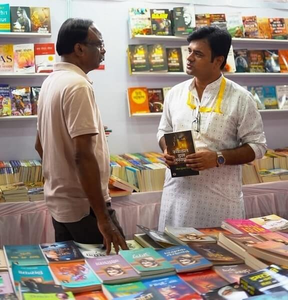 गोमती पुस्तक महोत्सव में गौरव कुमार निगम के उपन्यास ‘स्कैंडल इन लखनऊ’ का हुआ लोकार्पण