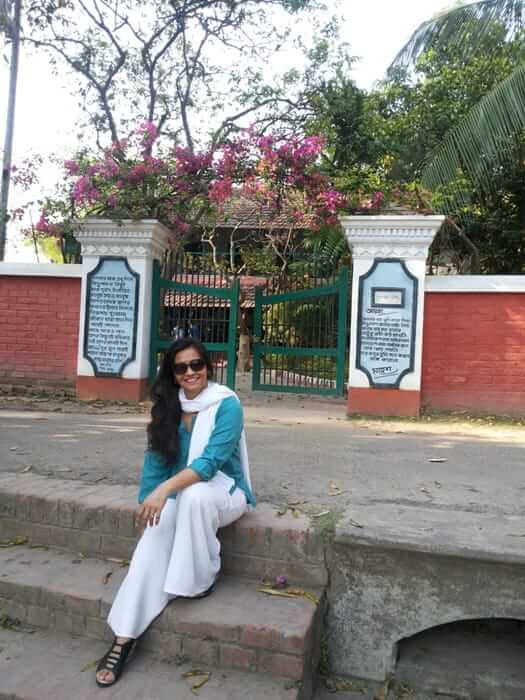 शरतकुटीर का मुख्य द्वार